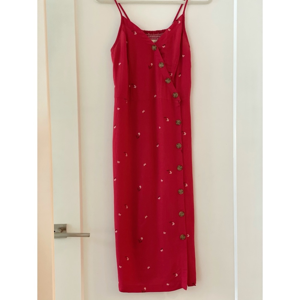 Red midi dress